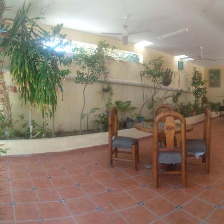 Room In Guest Room - Padrinos Hostal La Paz Full House 외부 사진