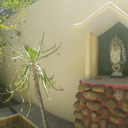 Room In Guest Room - Padrinos Hostal La Paz Full House 외부 사진